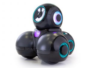 STEM must-have products - Cue Robot