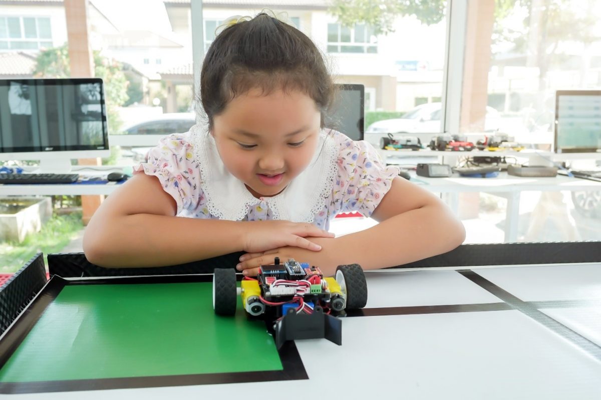 3 Ways to Support Computer Science Education - STEM Supplies